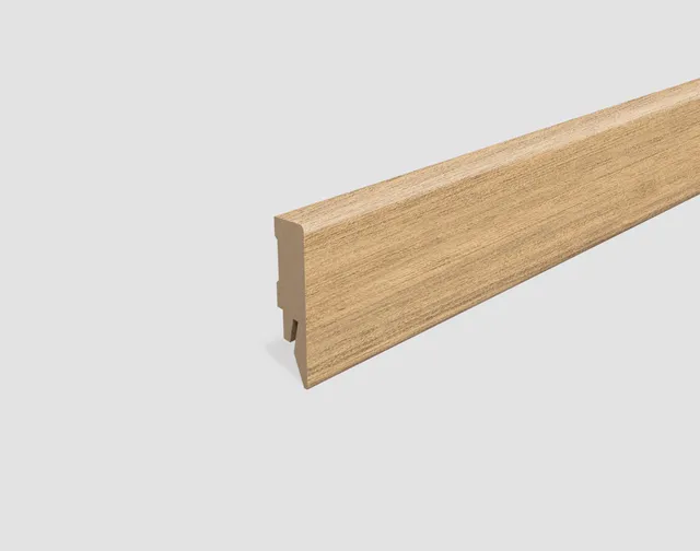 egger-home-sockelleiste-l650-eiche-hellbraun-kubisch-2400mm image 1