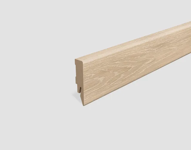egger-home-l737-sockelleiste-eiche-hellgrau-2400-mm-kubisch image 1